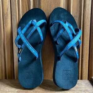Teva Olowahu Women’s Flip Flop